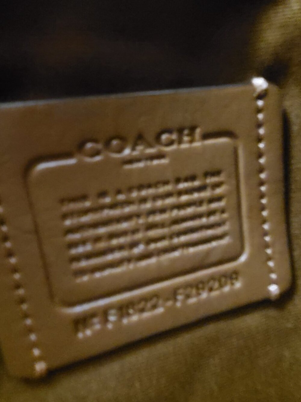 27. Coach Brown Signature Logo Zip Top Shoulder Bag Gold Hardware Inner Pockets - Picture 2 of 8